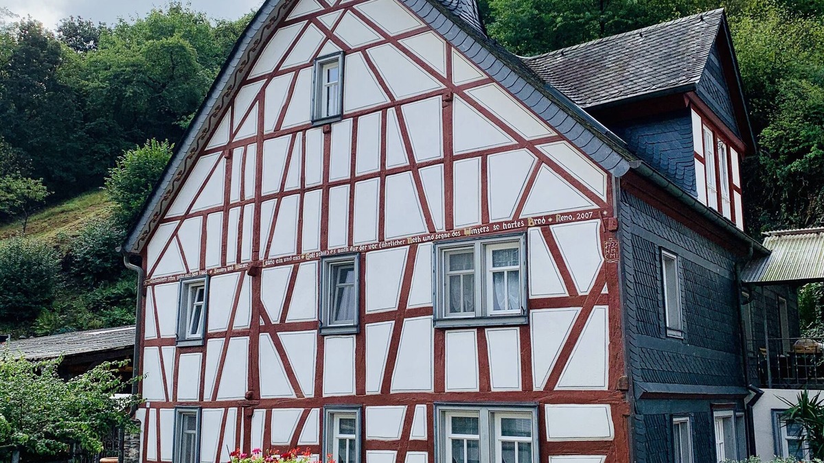 Mainz-Bingen Apartment | Apartment in a romantic half-timbered house on the Middle Rhine