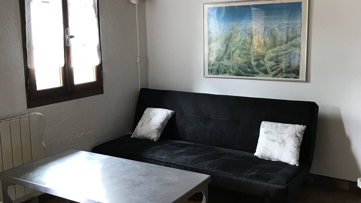 Peyragudes Apartment | Apartment in a typical Pyrenean chalet