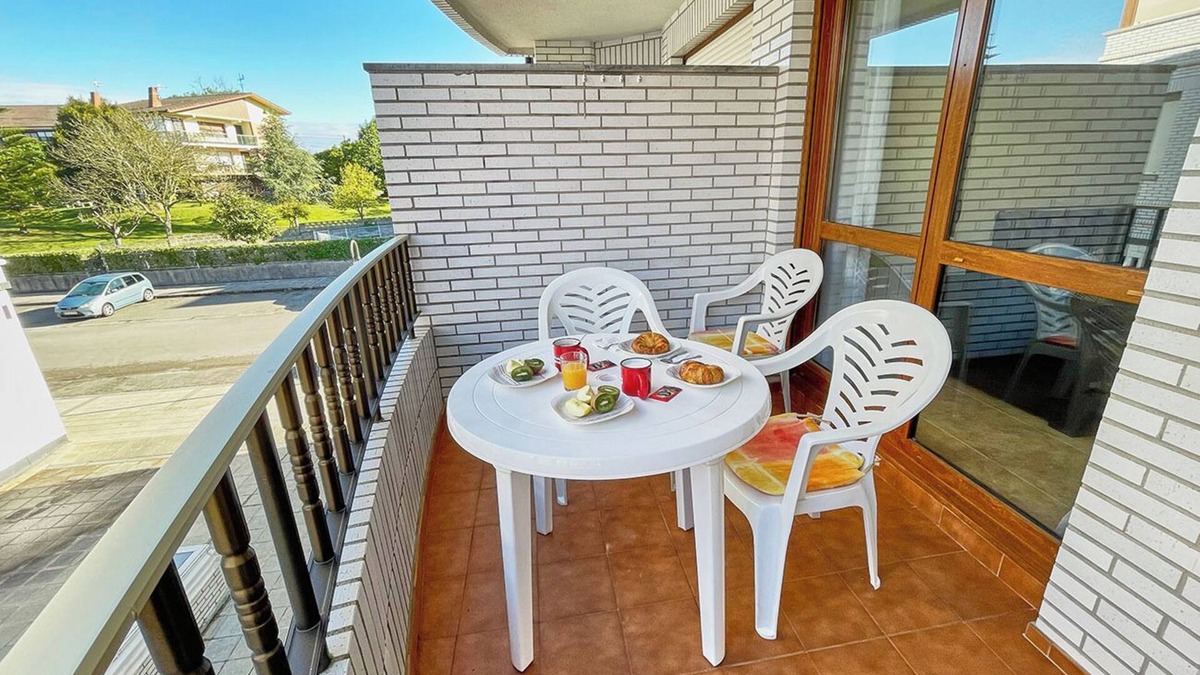 Ajo Apartment | Apartment in Ajo, Cantabria. 1.5 km from the beaches