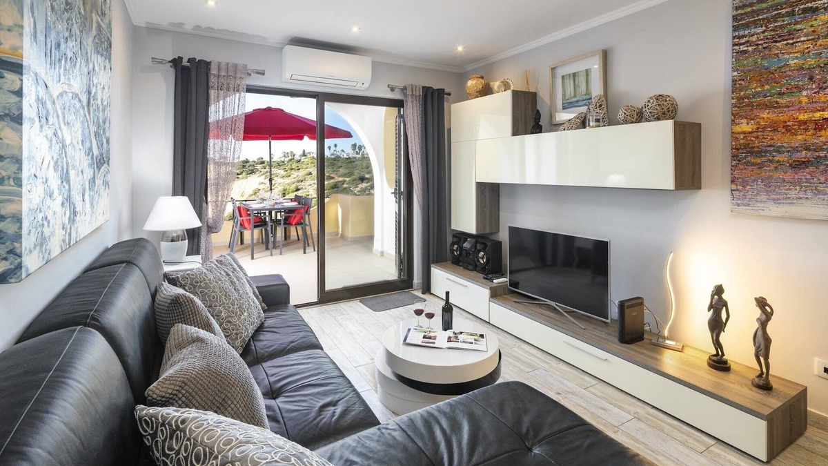 Vale de Centianes Apartment | Apartment in Carvoeiro with terrace