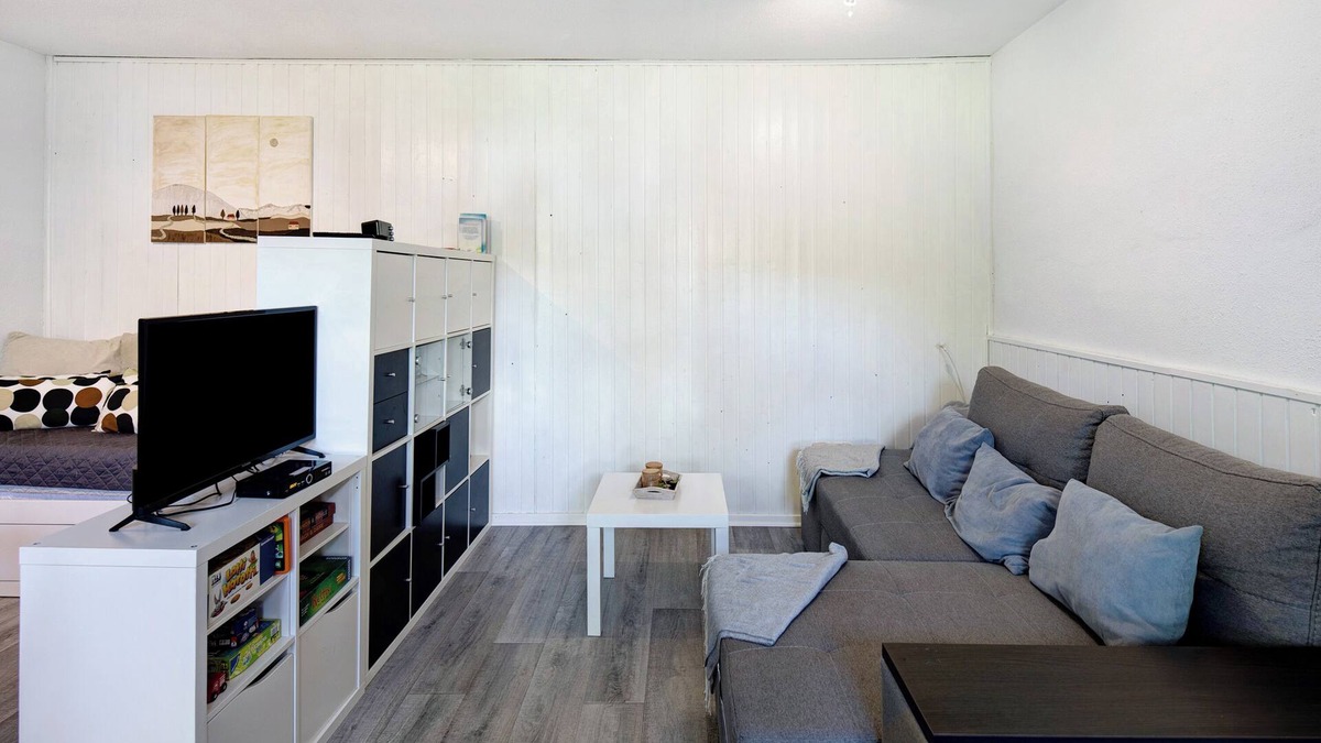 Hann. Muenden Apartment | Apartment in Münden with Shared Terrace and Wi-Fi