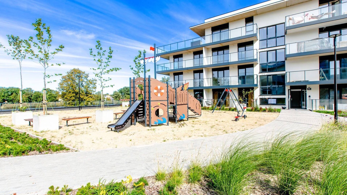 Dziwnow Apartment | Apartment in Dziwnów by River and Beach