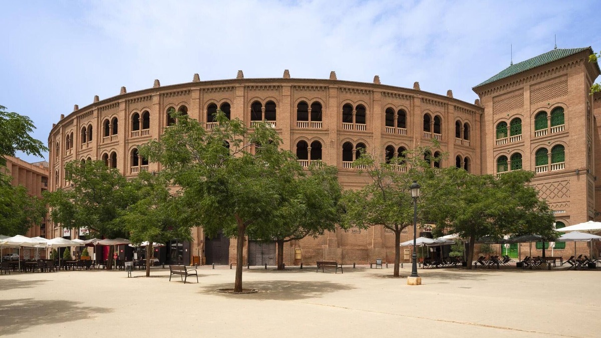 Plaza de Toros-Doctores-San Lazaro Apartment | Apartment in Granada - Comfort and Convenience