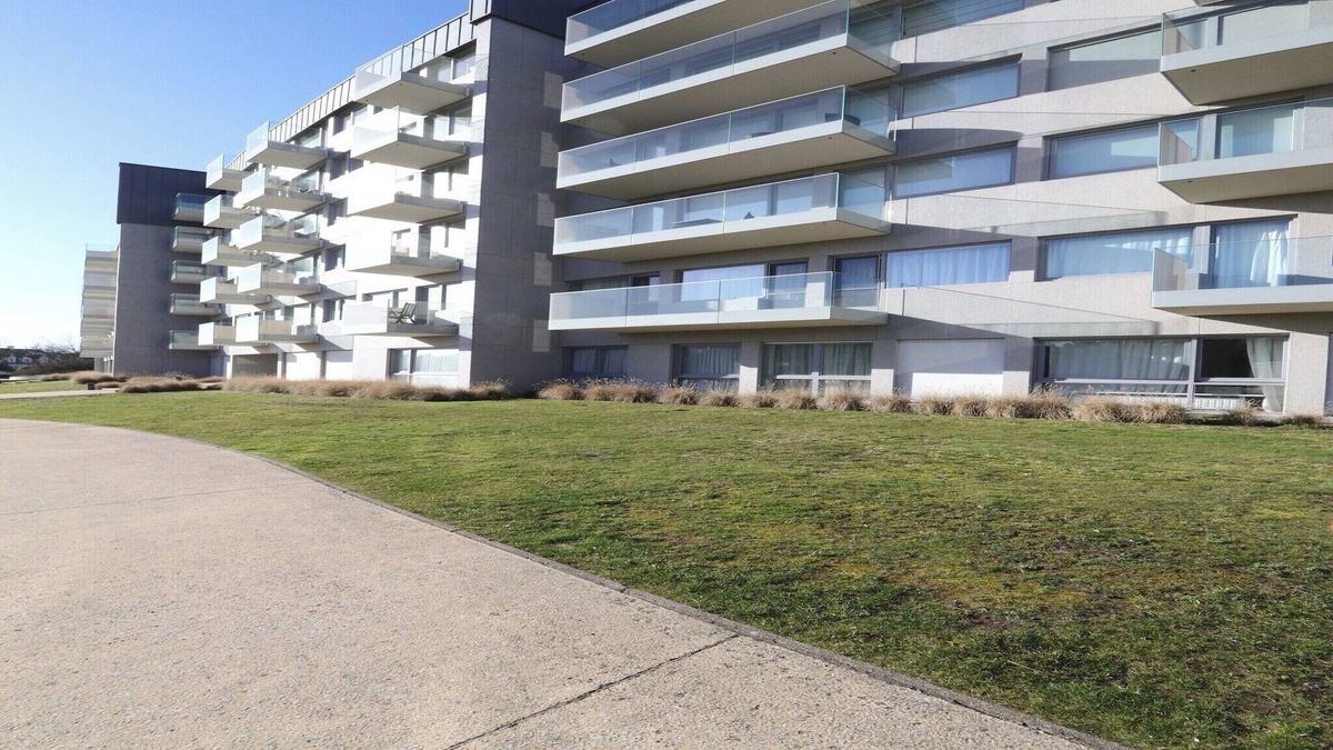 Het Zoute Apartment | Apartment in Het Zoute with Sea Views