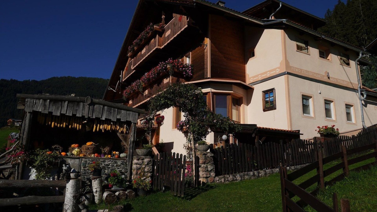 Hippach-Schwendberg House | Apartment in Hippach with Mountain Views