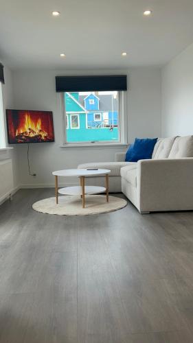 Ilulissat Apartment | Apartment in Ilulissat - by Pilu & Kaali