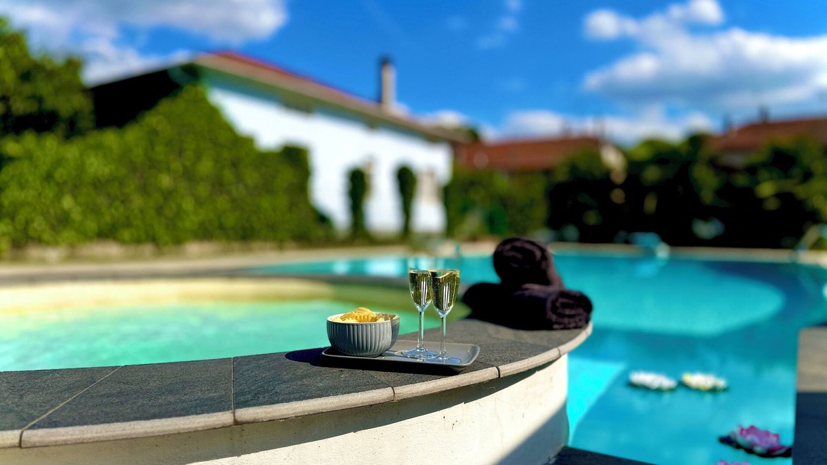 Rivarolo Canavese Apartment | Apartment in villa with exclusive access to pool, whirlpool and jacuzzi