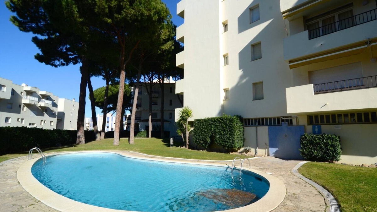 Pedrinya Apartment | Apartment in L'Escala near Sandy Beach