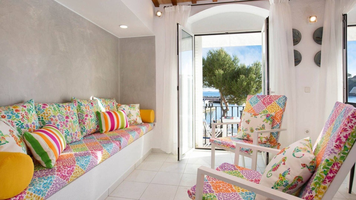 Llafranc Apartment | Apartment in Llafranc by the Sandy Beach