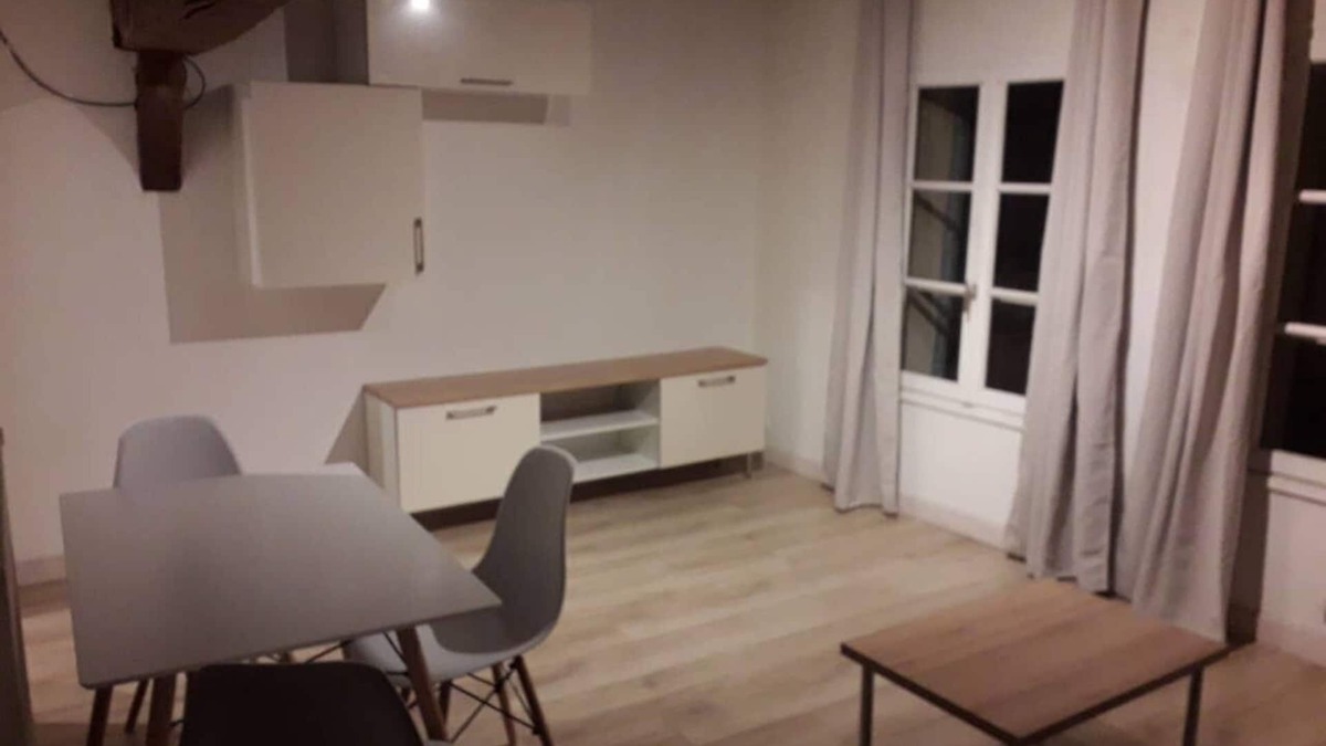 Chartres Apartment | Apartment in lower town - Chartres - La Corroierie
