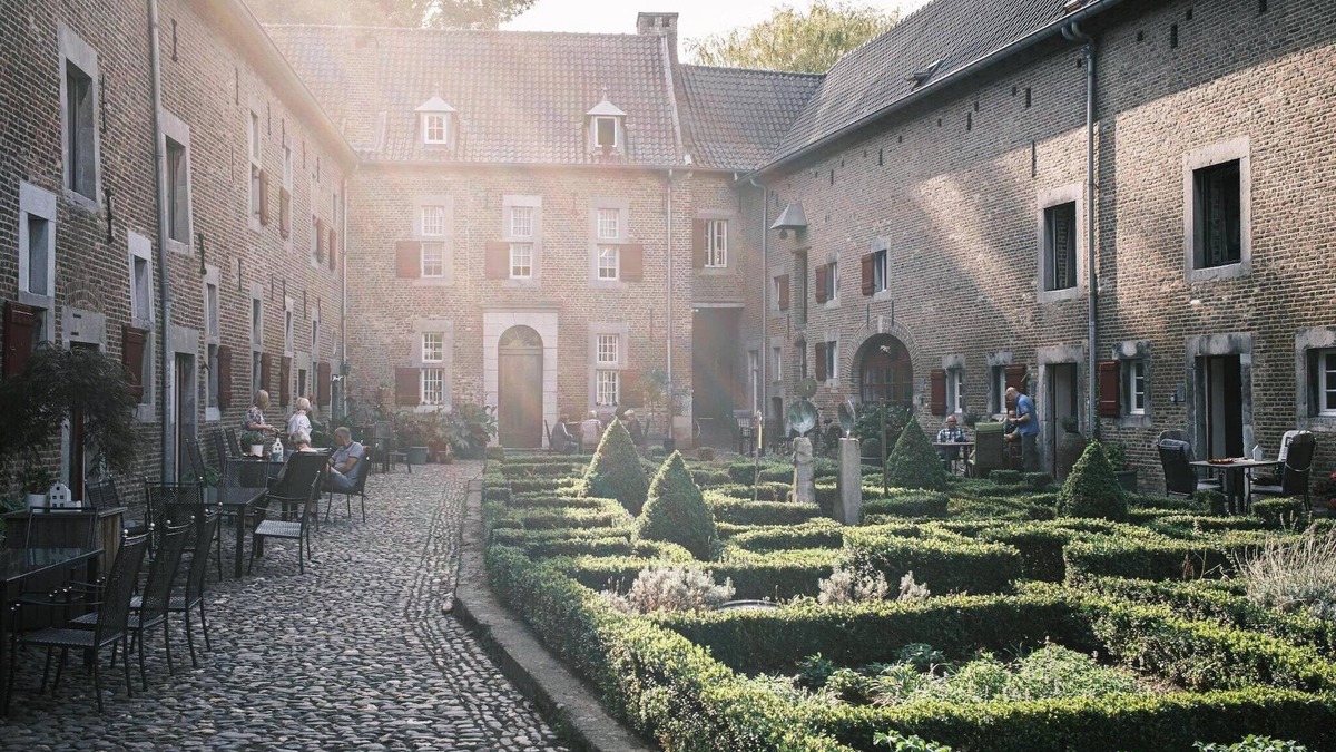 Eijsden Apartment | Apartment in Mesch near Town Center