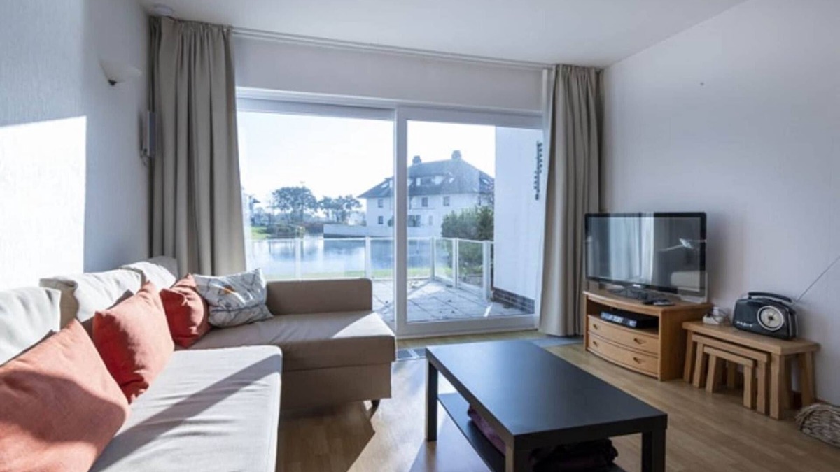 Middelkerke Apartment | Apartment in Middelkerke near Beach & Pool