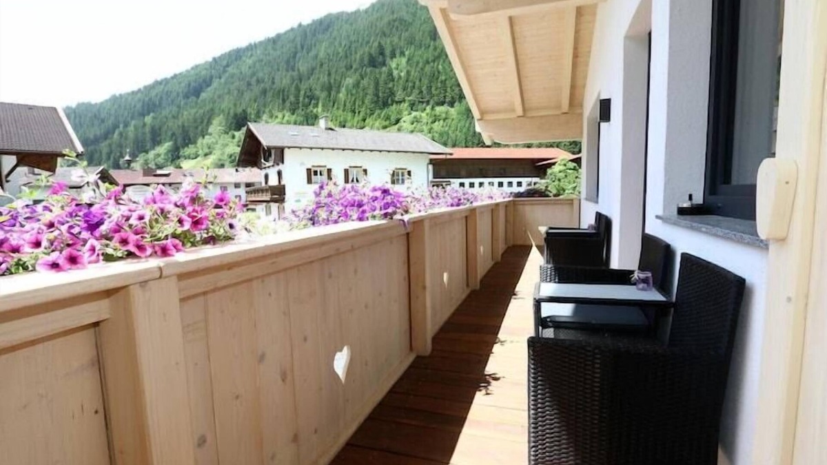 Neustift Im Stubaital Apartment | Apartment in Milders with Stubai SuperCard