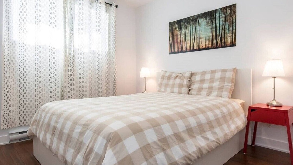 Lafleche House | Apartment in Montreal for rent