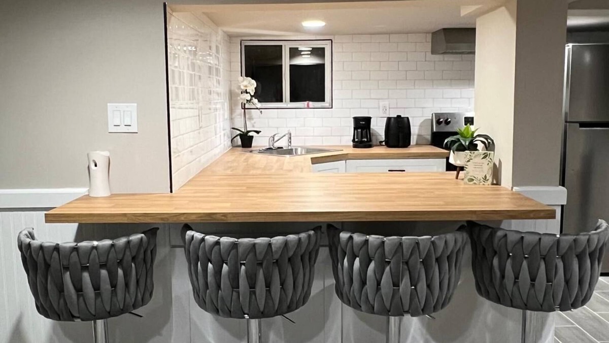 Ironbound District Apartment | Apartment in NewarknCozy & Stylish Studio for 4.
