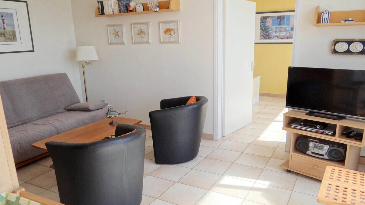 Nieuwpoort-Bad Apartment | Apartment in Nieuwpoort with Beach Access