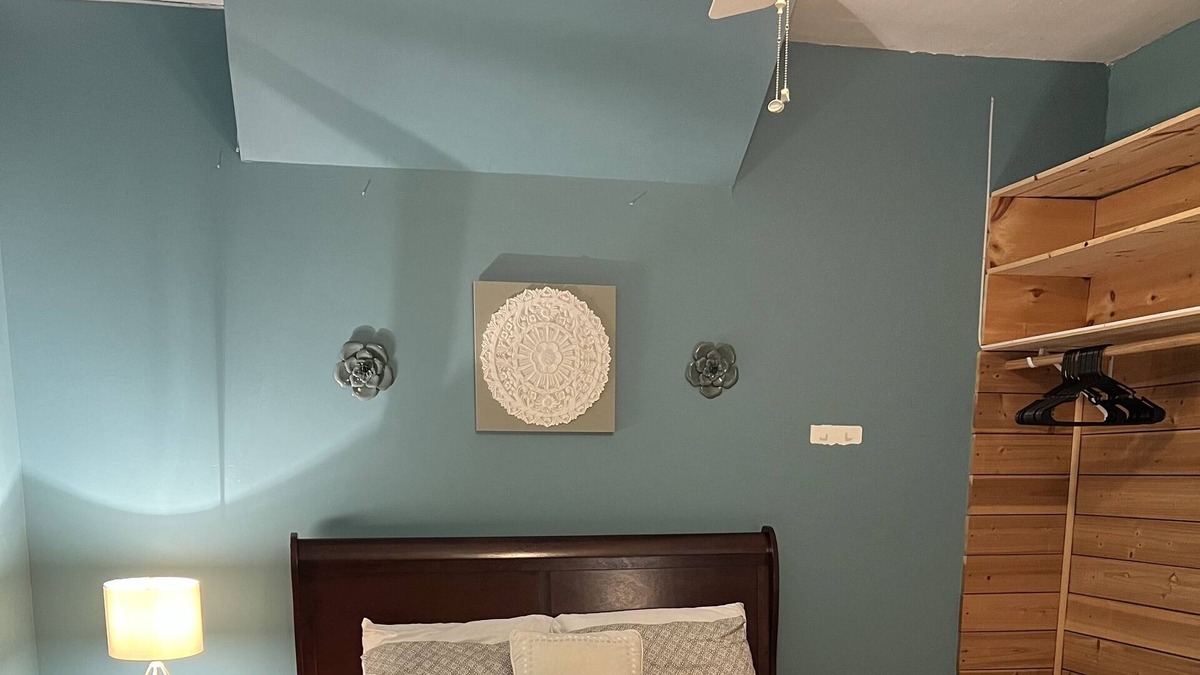 Smyrna Apartment | Apartment in one of Smyrna’s oldest buildings.