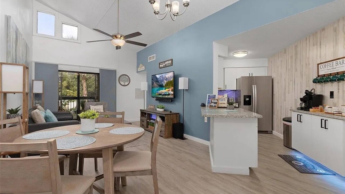 Ventura Condo | Apartment in Orlando: Golf Resort, Pool, and more!