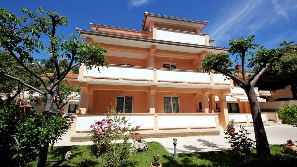Palit Apartment | Apartment in Palit with Seaview, Terrace, Air condition, WIFI (820-4)