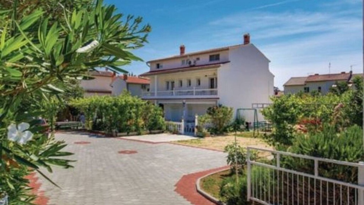 Palit Apartment | Apartment in Palit with Terrace, Air condition, WIFI, Washing machine (4386-2)