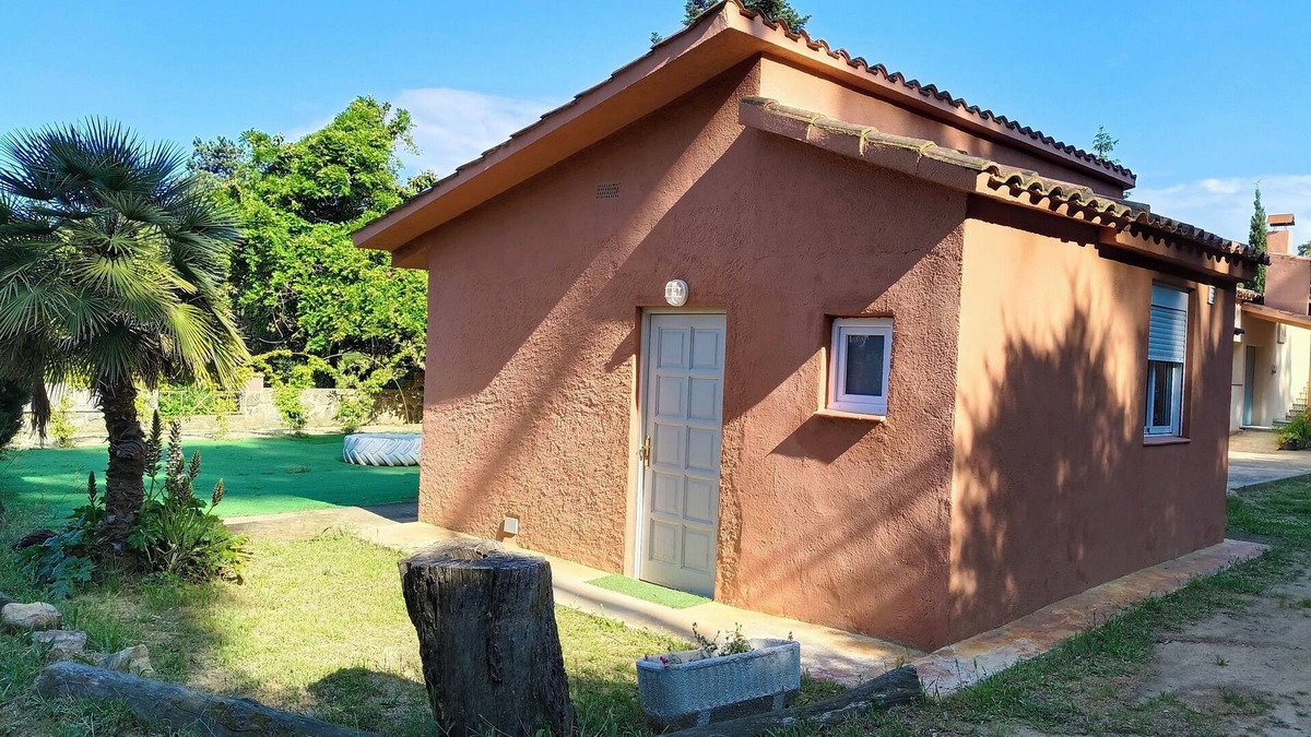 Tordera Apartment | Apartment in Parque Natural. It is ideal for disconnecting in the middle of nature.