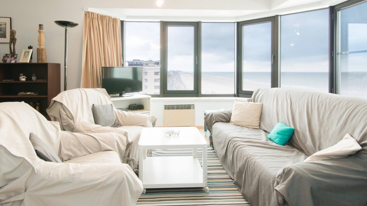 Mariakerke Apartment | Apartment in Raversijde with Stunning Sea Views