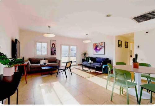 Jerusalem City Centre Apartment | Apartment in Rehavia Jerusalem