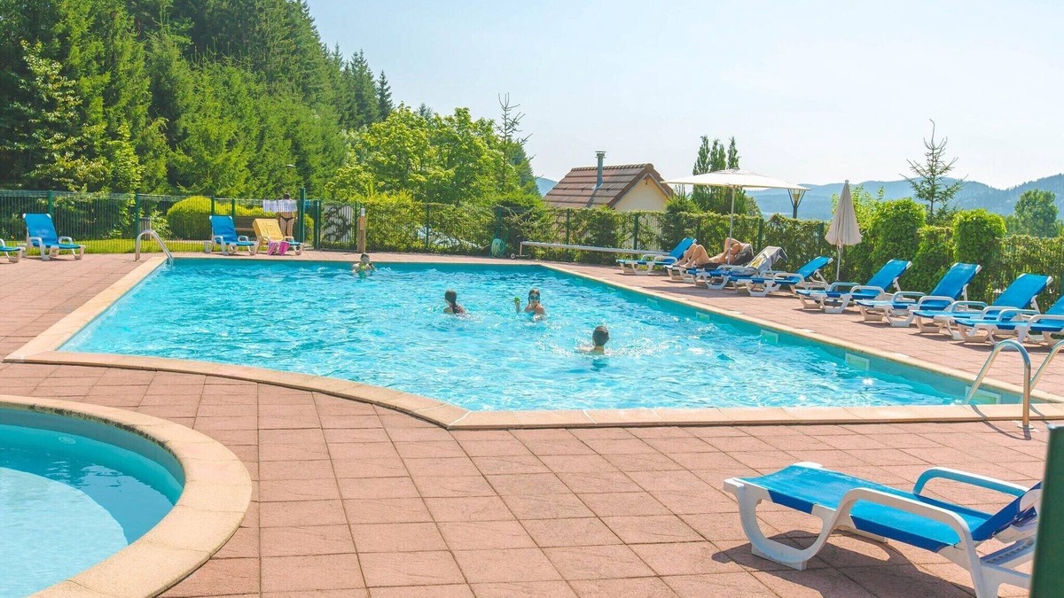 Saales Apartment | Apartment in Saâles with Heated Pool