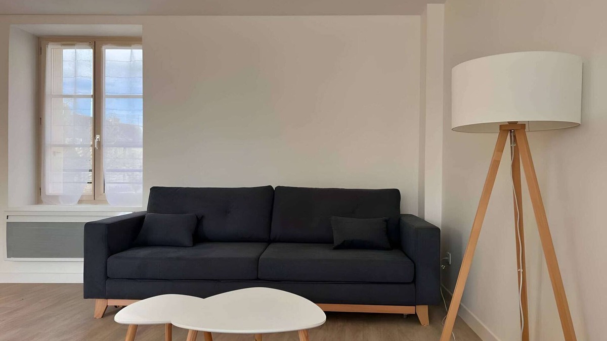 Ballon-Saint-Mars Apartment | Apartment in Saint-Mars near Le Mans Events