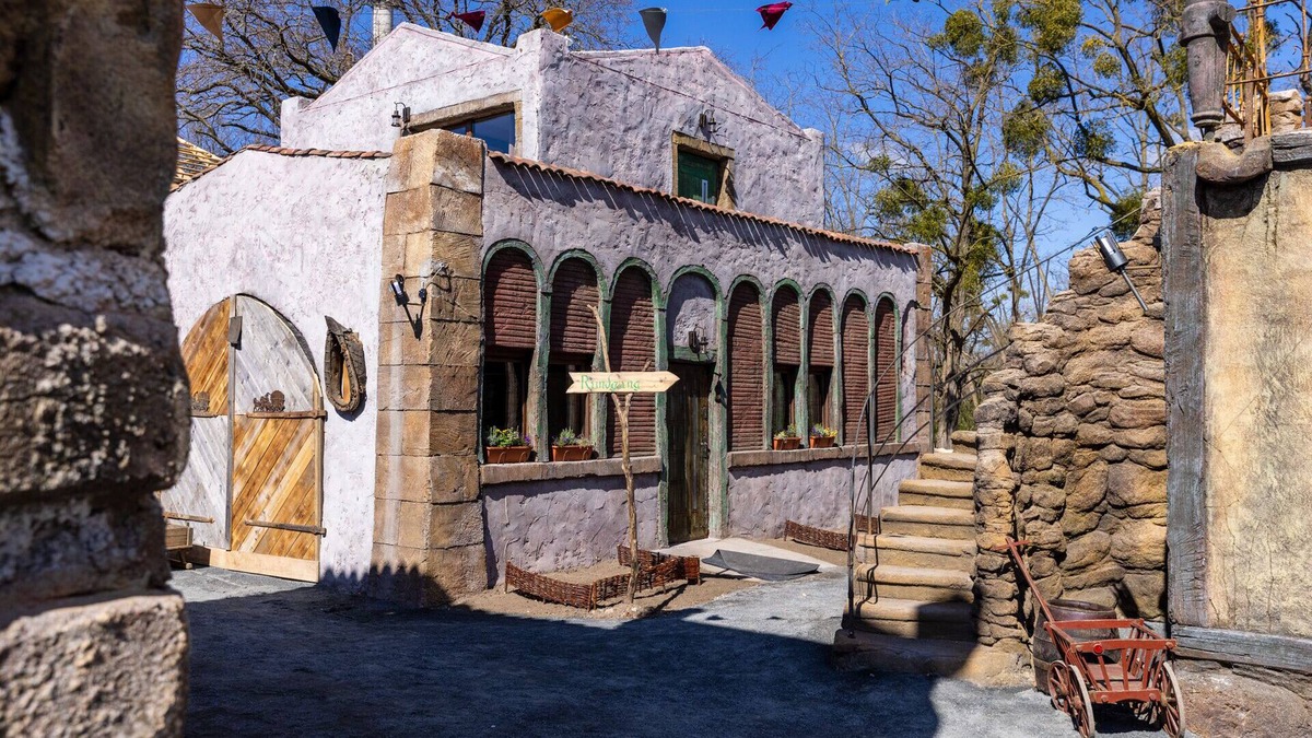 Coswig Apartment | Apartment in the carriage builder's house, bottom right