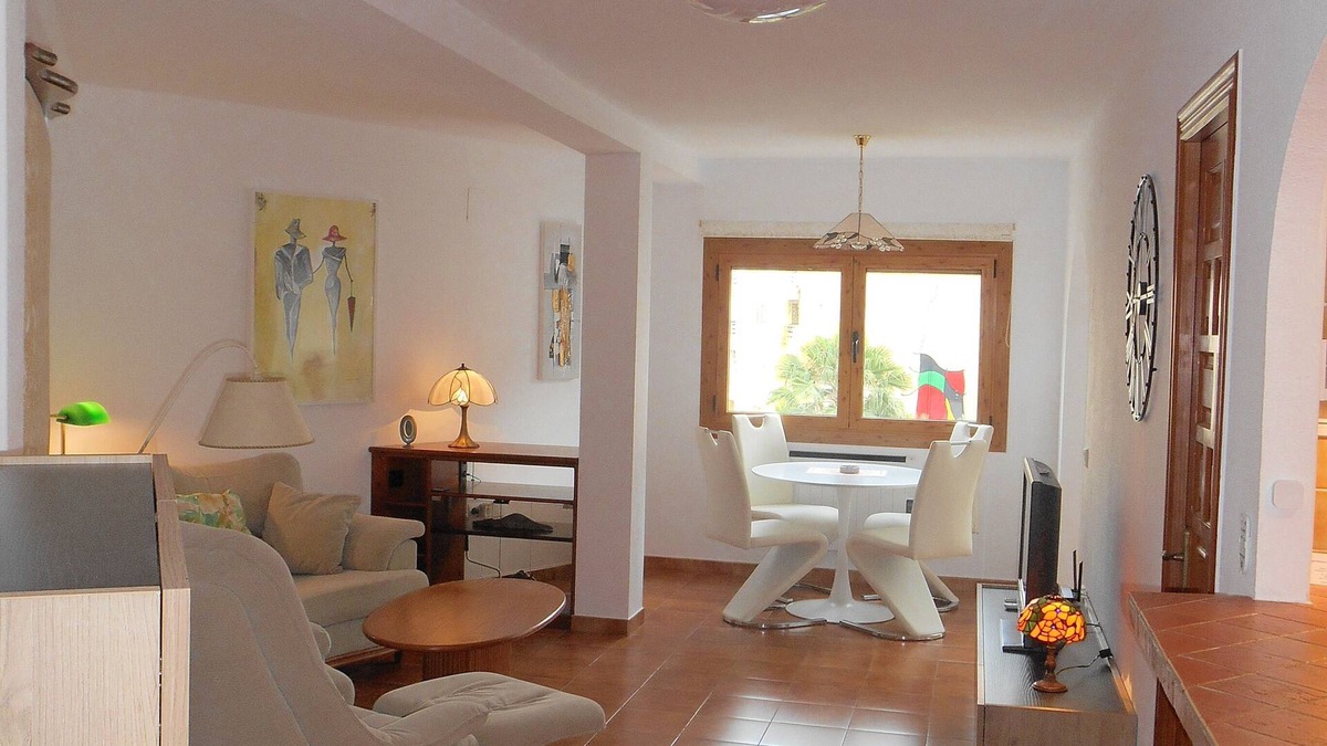 Calpe City Center Apartment | Apartment in the center of Calpe, with possibility to rent an underground garage