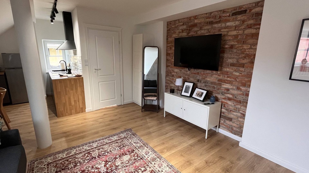 Muranow Apartment | Apartment in the Center of Warsaw in a historic building next to the Old Town.