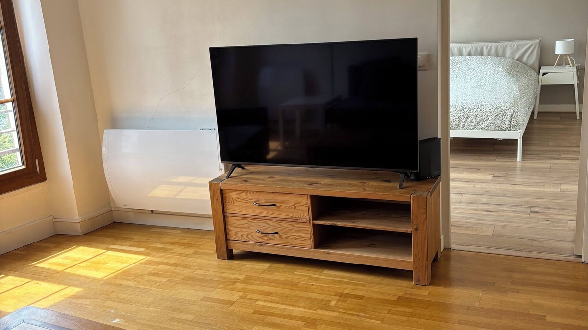 Bievres Apartment | Apartment in the heart of Bievres 15min Paris 20min Orly