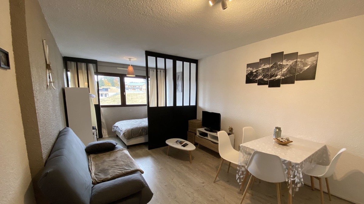 Lamoura Apartment | Apartment in the heart of Les Rousses Station (Skiing and hiking)