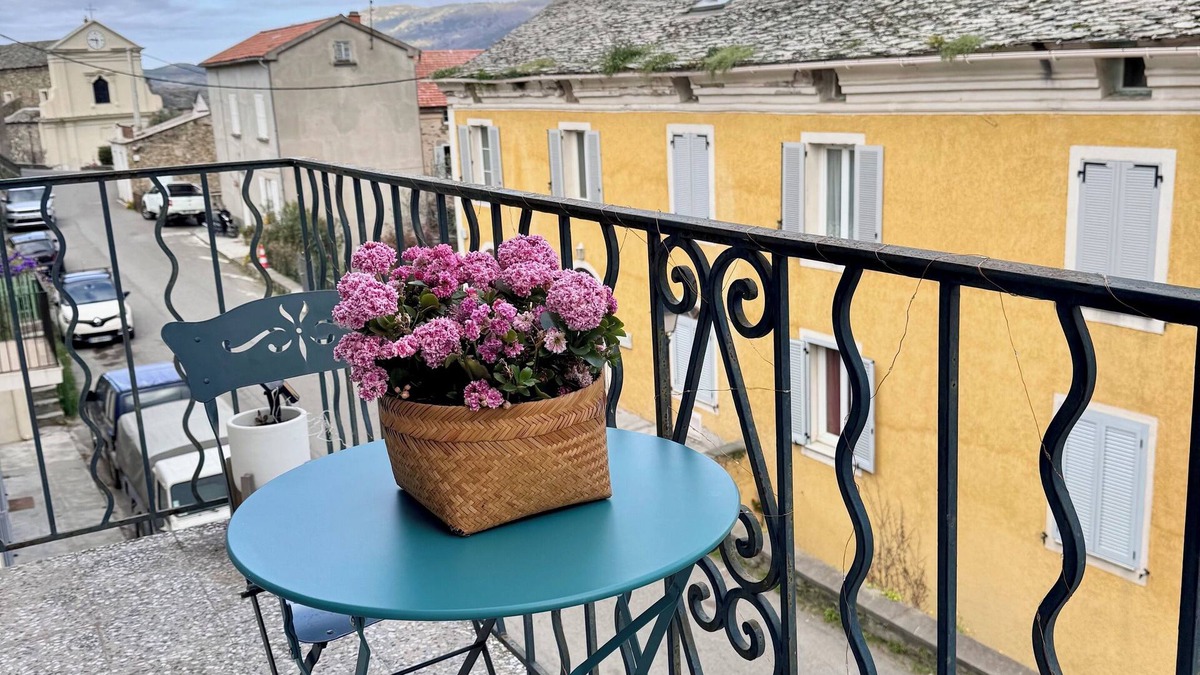 Murato Apartment | Apartment in the heart of the village