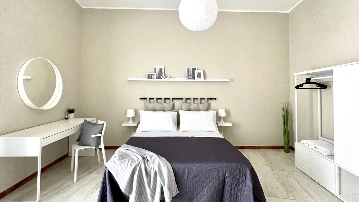 Caiazzo Apartment | Apartment in the historic center
