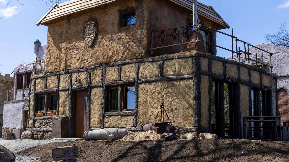 Coswig Apartment | Apartment in the house of the cannon caster upstairs with a roof terrace