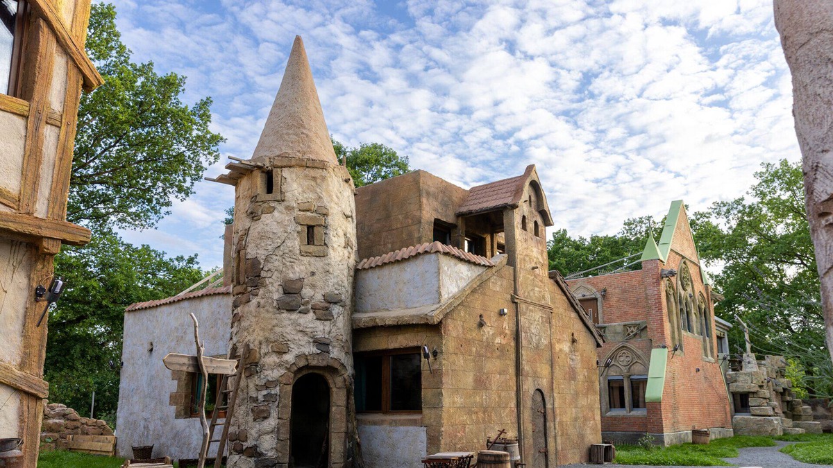 Coswig Apartment | Apartment in the house of the astrologer upstairs with a terrace