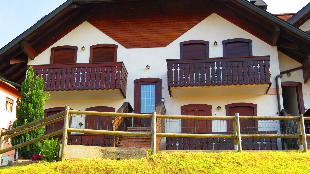 Cesuna di Roana Apartment | APARTMENT IN THE MOUNTAINS "LARICI"