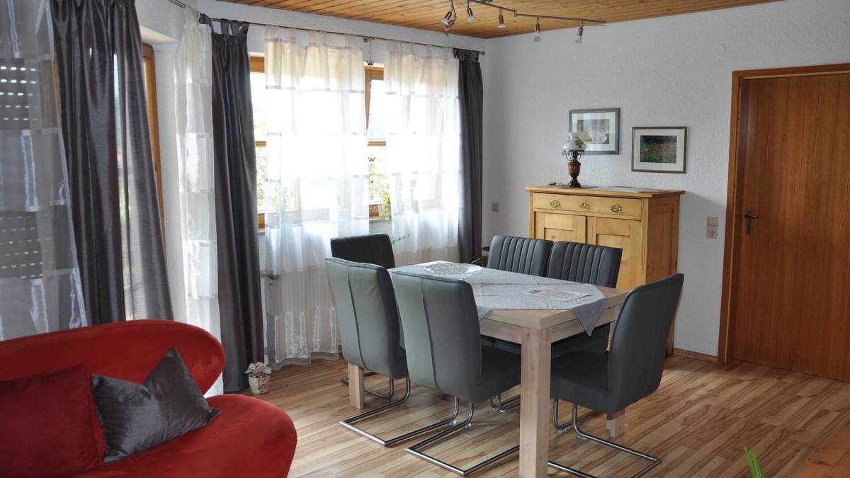 Ebenweiler Apartment | Apartment in the rose garden