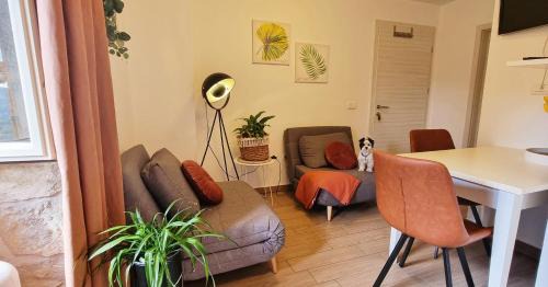 Grabri House | Apartment in the smallest town in the world HUM