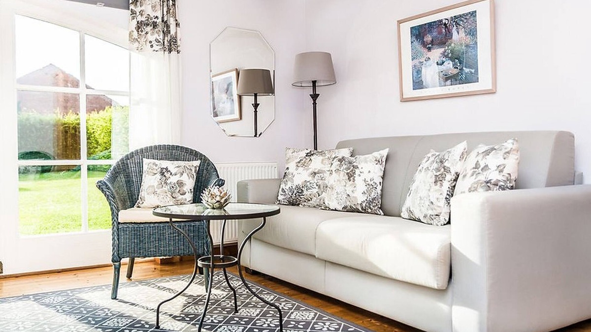 Perleberg Apartment | Apartment 'In the Sükow Holiday Home' with Terrace, Garden and Wi-Fi