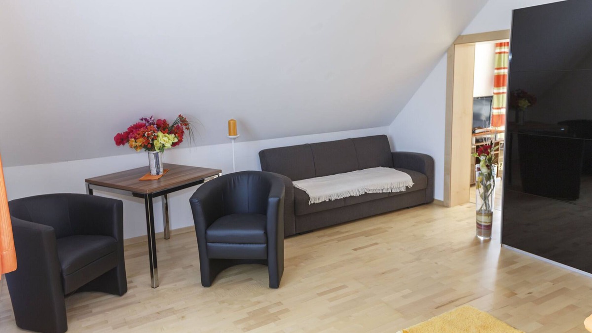 Tillmitsch Apartment | Apartment in Tillmitsch / Styria with balcony