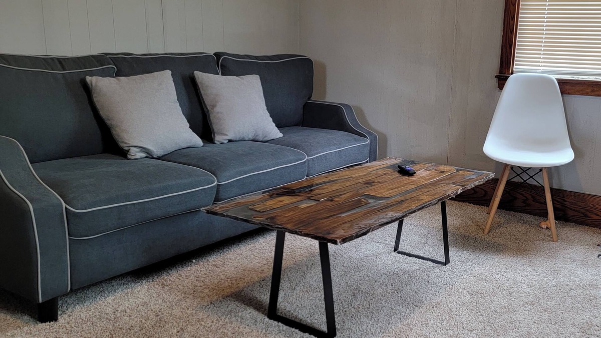 Uniontown Apartment | Apartment in town, just minutes to Ohiopyle, Laurel Cavern and Nemacolin.