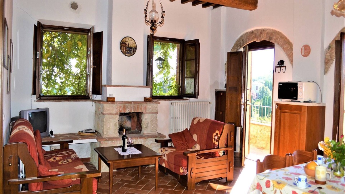 Asciano Apartment | Apartment in Tuscany with Stunning Views