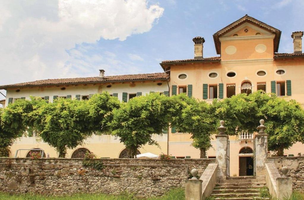 Santa Giustina Apartment | Apartment in Valbelluna near Dolomites