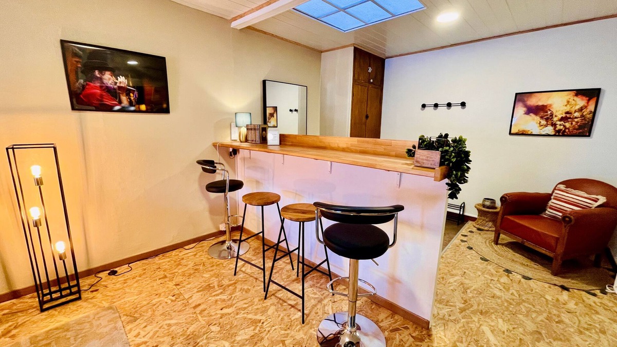 Verdun Apartment | Apartment in Verdun, "Les Loges"
