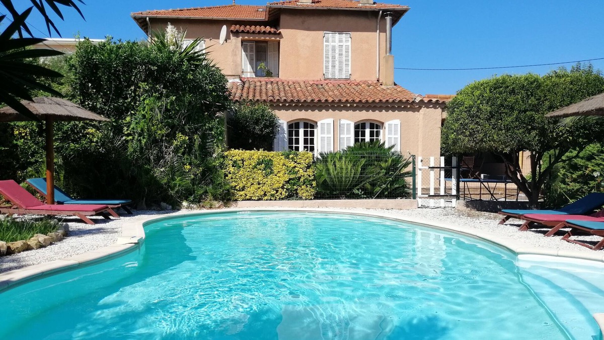 Plaine de la Brague Apartment | Apartment in villa with private pool and garden, 3 bedrooms, warm welcome.