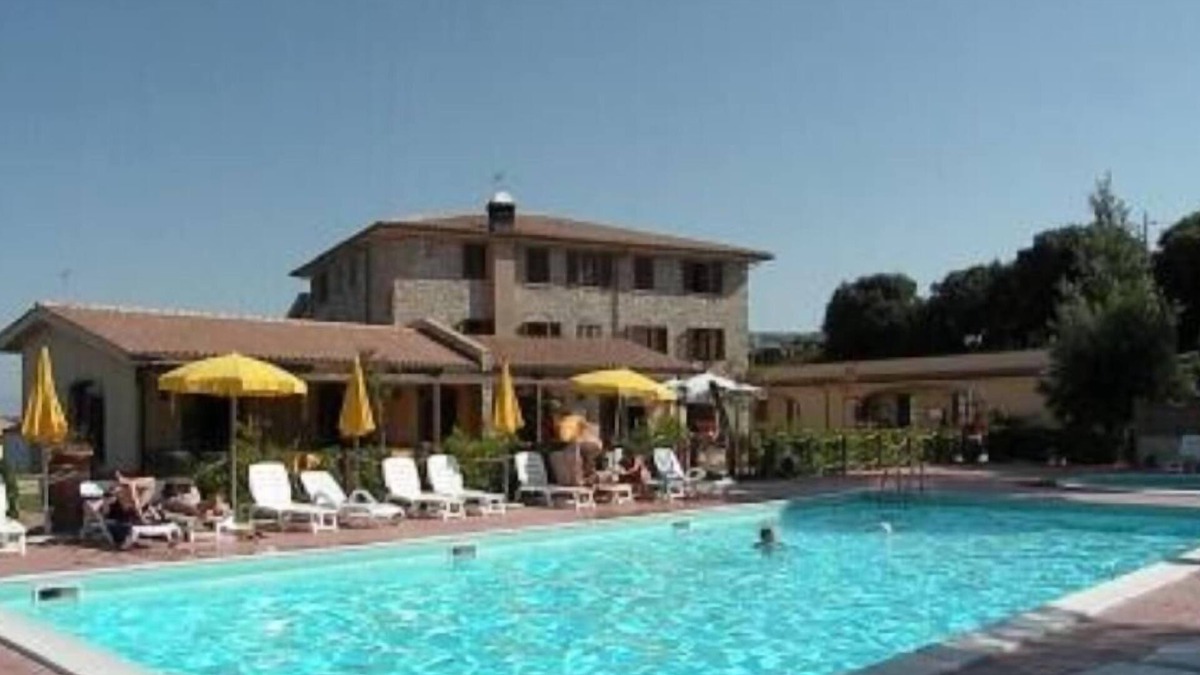Pomaia Apartment | Apartment in Village-Residence La Pieve di Pomaia - Swimming pool - WiFi -Toscana