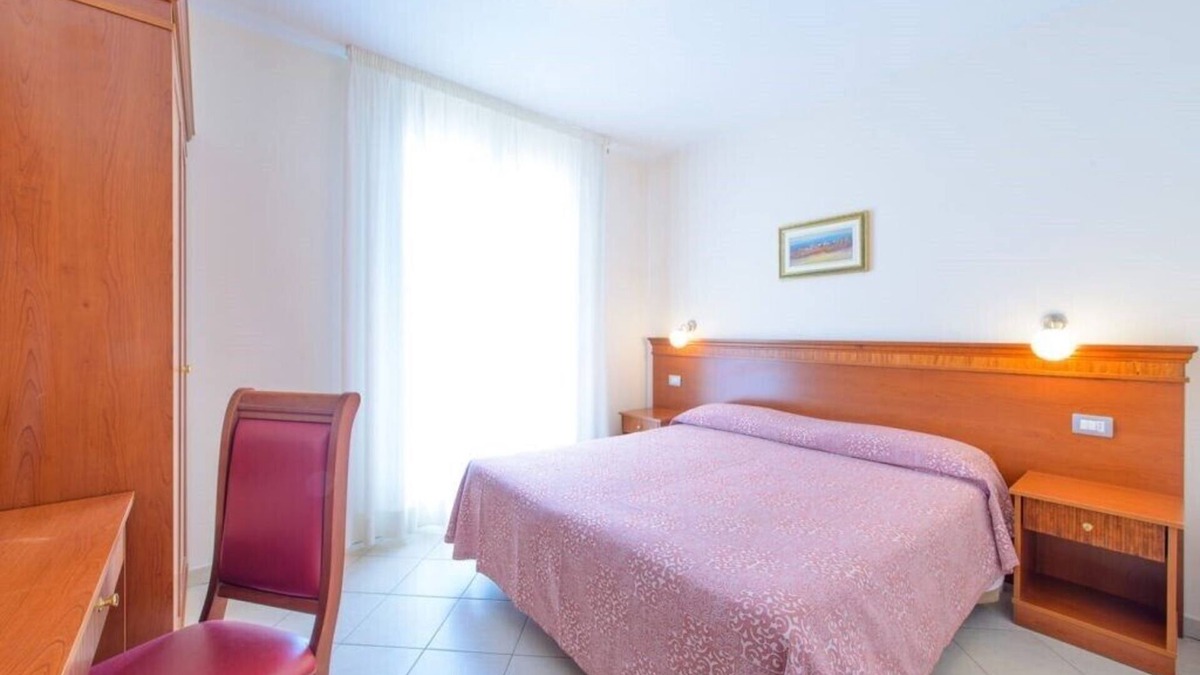 Viserbella Apartment | Apartment in Viserba, 6 places, with free covered parking.
